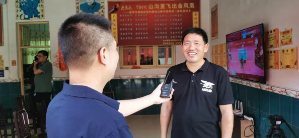实况足球手游深度解析：主教练特色与最佳球员阵容搭配介绍